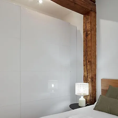 The Collection - Marina 12 *